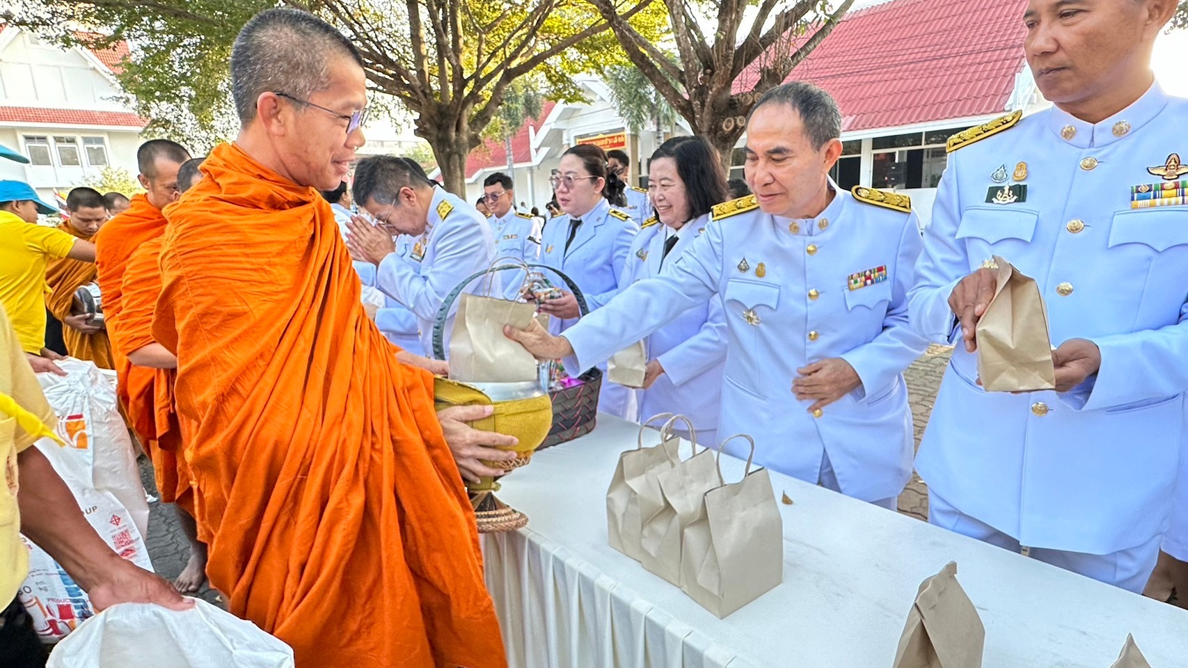title - ส.ป.ก.สุโขทัย ร่วมพิธีถวายราชสดุดี วันยุทธหัตถีของสมเด็จพระนเรศวรมหาราช